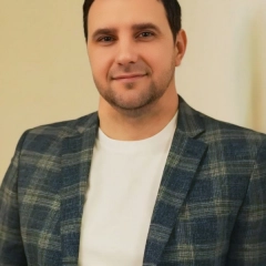 Дмитрий  Сергеев
